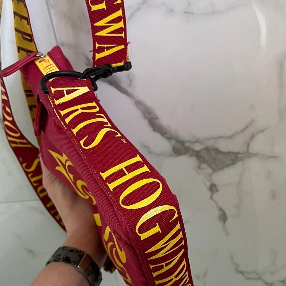 Gryffindor Red Crossbody Bag